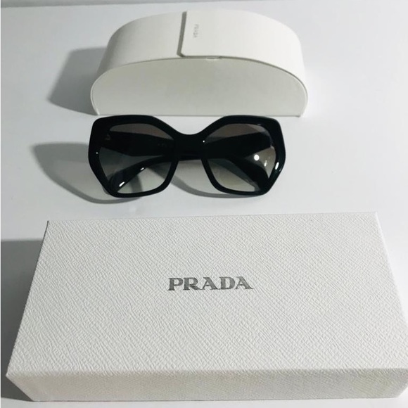 PRADA PR 16RS HERITAGE Oversized Sunglasses - Picture 9 of 11